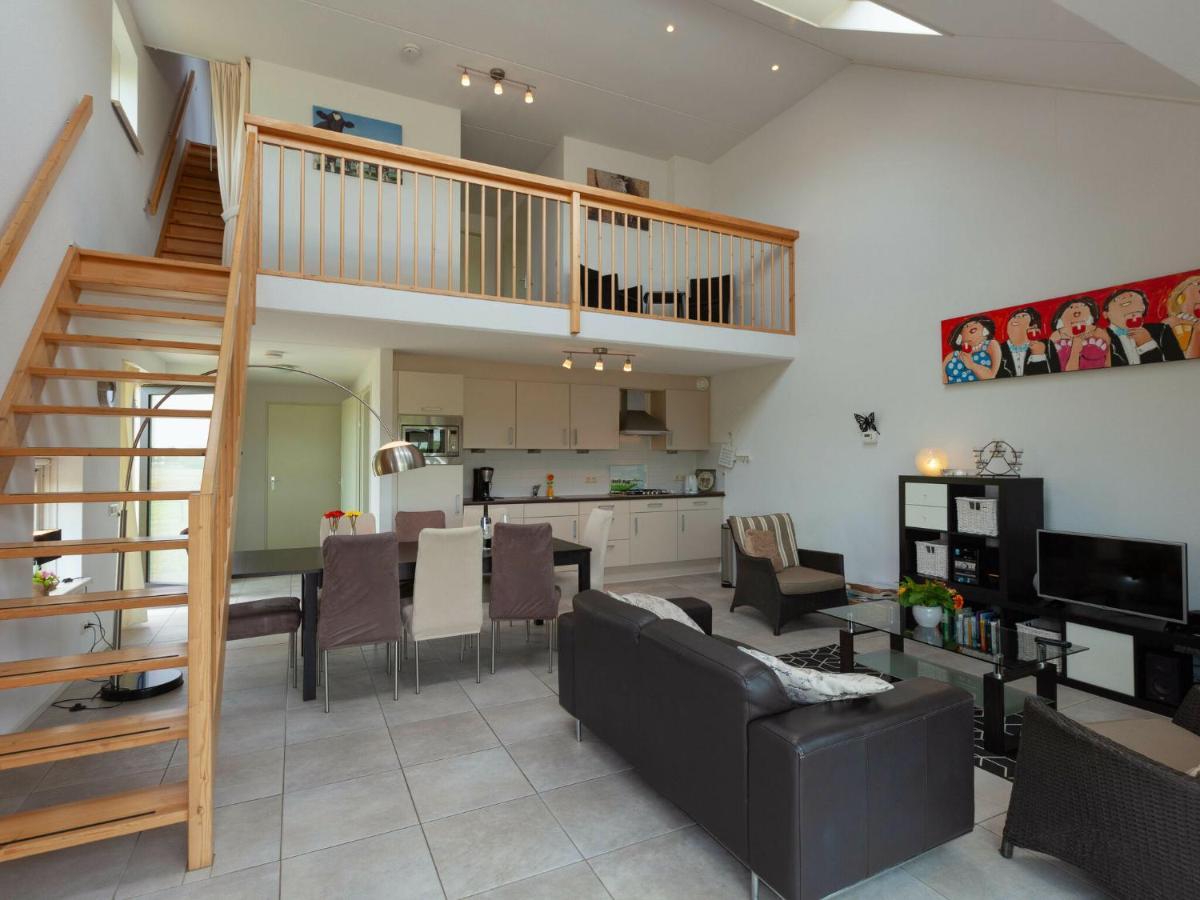 Luxury Holiday Home With Private Terrace Langweer Exteriér fotografie