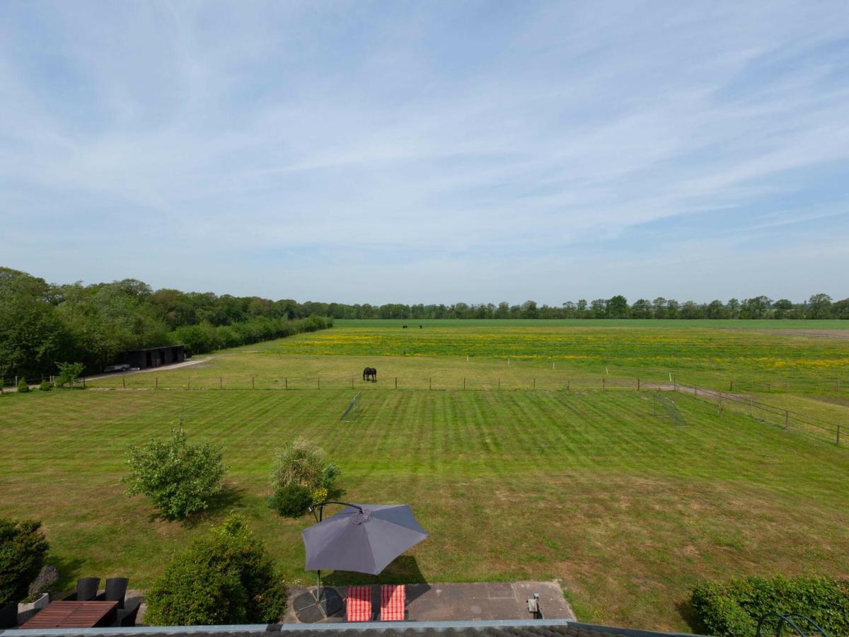 Luxury Holiday Home With Private Terrace Langweer Exteriér fotografie